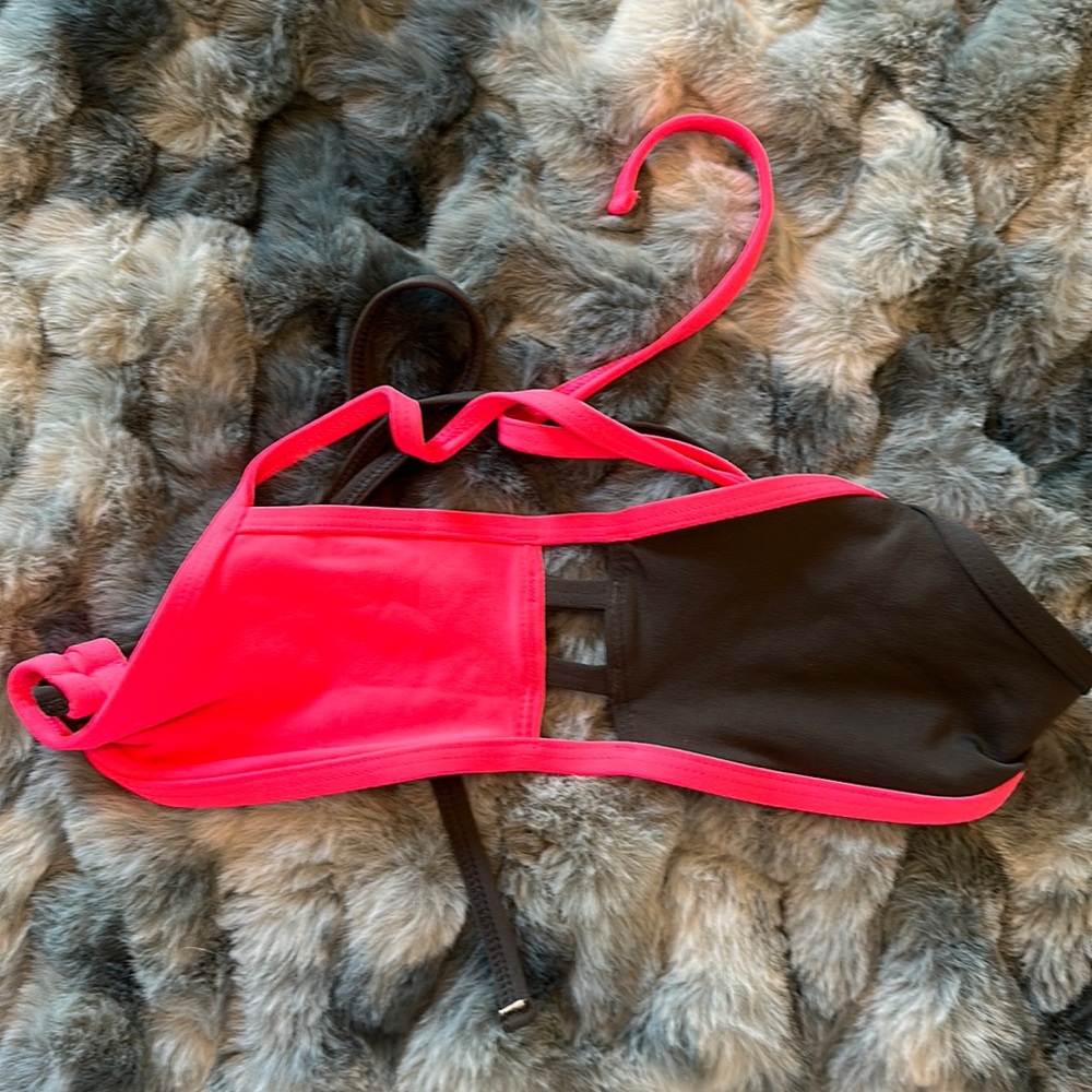 Jolyn Swim Top Sz S